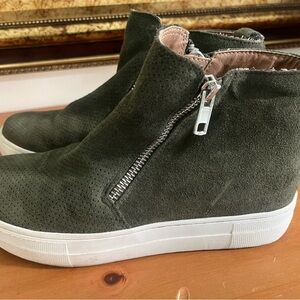 Steve Madden Olive Green Suede Wedge Zip Sneakers